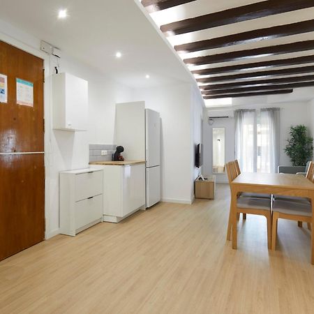 17 Nice Apartment Next To El Molino Барселона Экстерьер фото