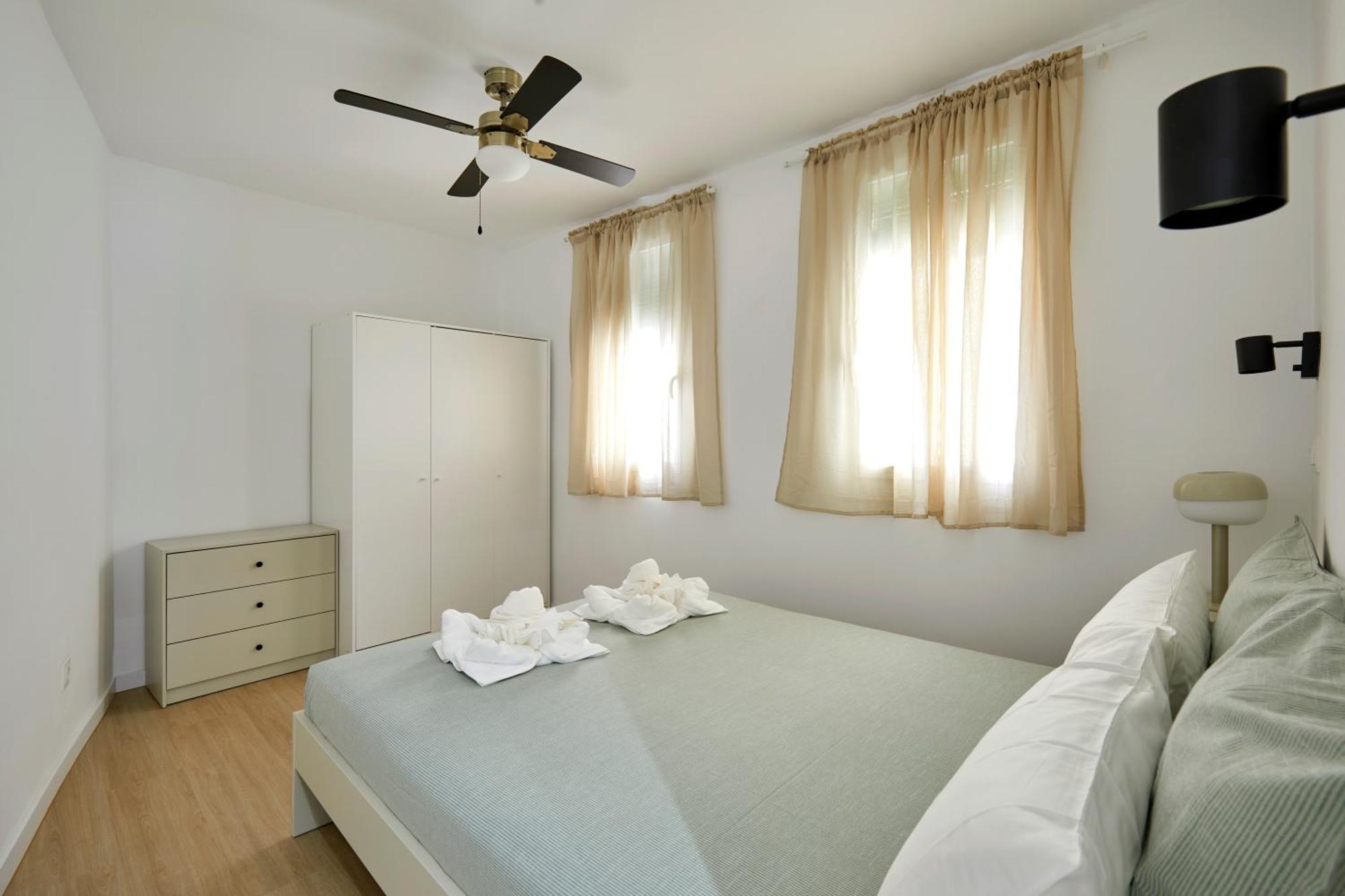 17 Nice Apartment Next To El Molino Барселона Экстерьер фото