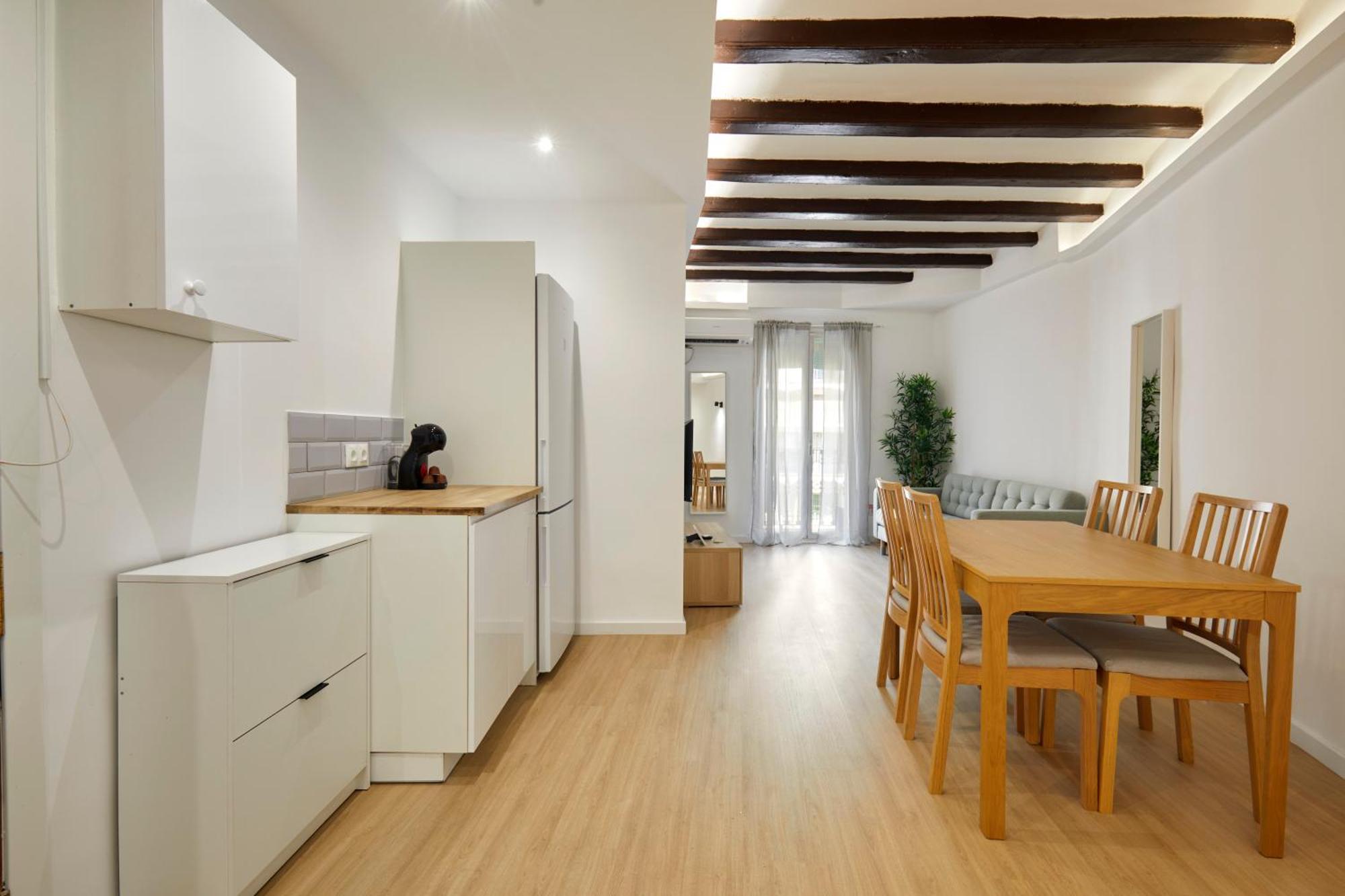 17 Nice Apartment Next To El Molino Барселона Экстерьер фото